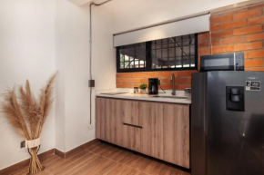 Casa Laureles 102